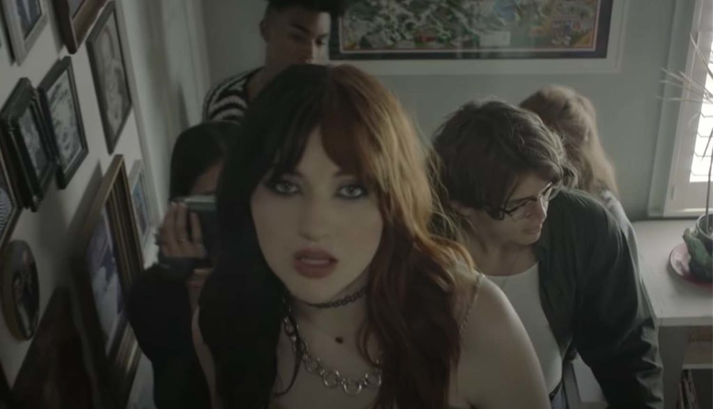 teens walking up stairs in Gayle's "abcdefu" music video