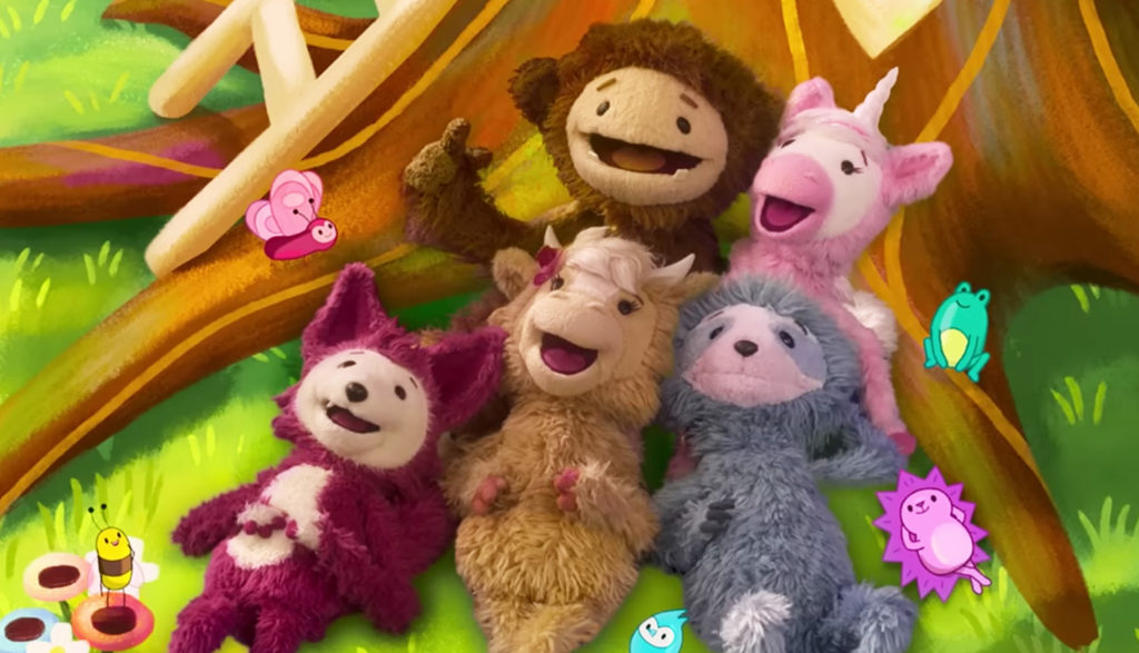 5 stuffed animals having fun - Slumberkins